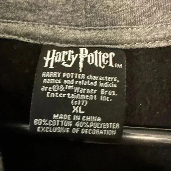 Harry Potter Hufflepuff Varsity Letterman Jacket Hoodie Men's X-Large Black Gray - Picture 4 of 6